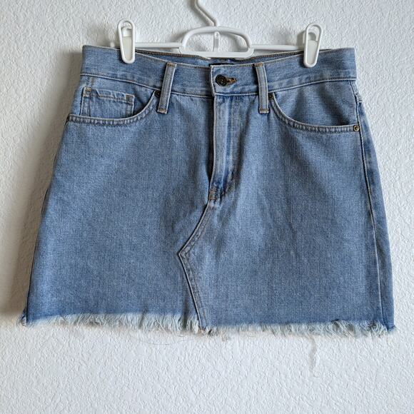 JUST BLACK Light Wash Denim Jean Mini Skirt Size Small - Picture 2 of 8